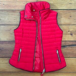Joules Red Vest with gold zippers & black detailing. Preppy, classic, spring